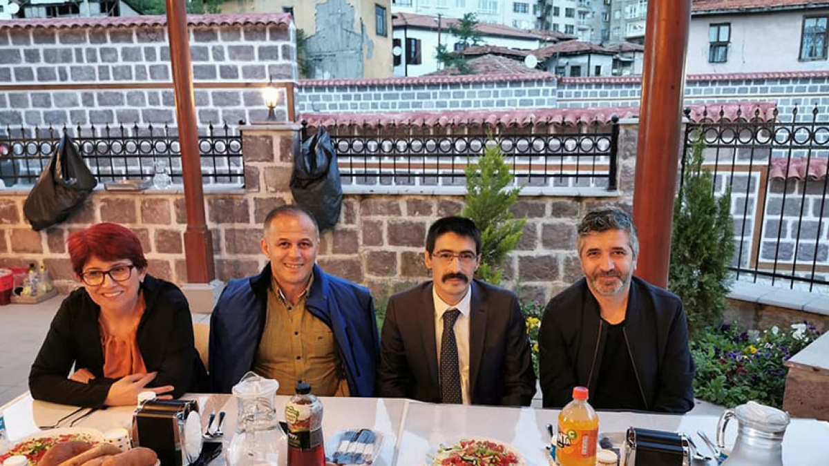 Gaziantep'li İşadamı Mustafa Bozgeyik'in Katkılarıyla Ramazan Ayının 27. İftarı