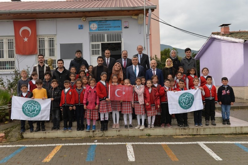 Osmaniye’mizde 4 İlköğretim Okuluna İhtiyacı Olan Öğrencilerimize Kışlık Bot ve Mont Yardımı