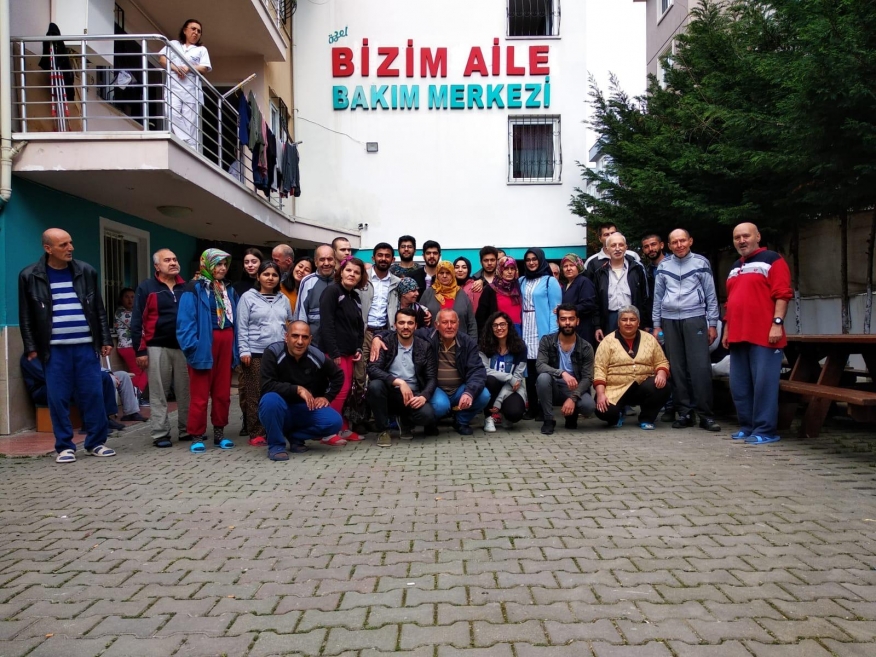 Bursa Öğrenci Topluluğu Bizim Aile Engelli Bakım Merkezi&#039;ni Ziyareti