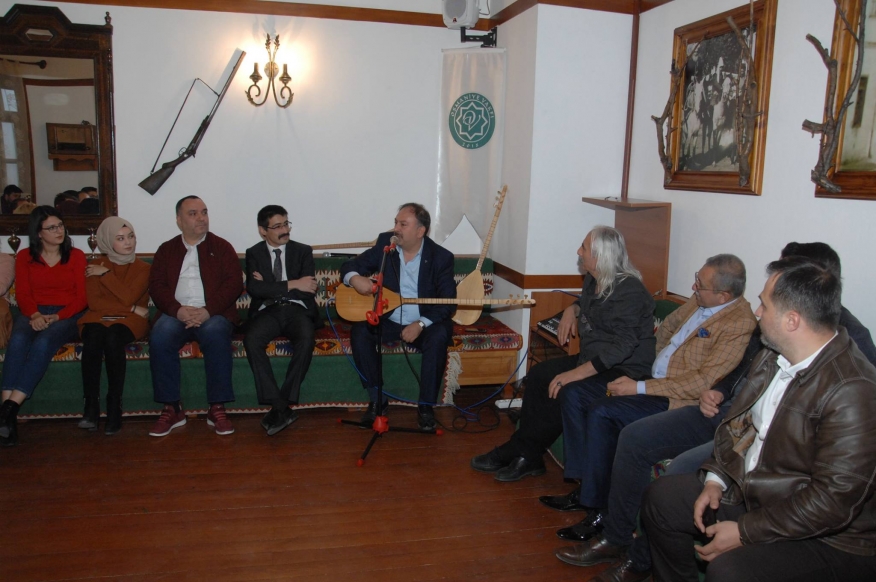Behzat  Çiçek ile Türk Halk Müziği Şöleni